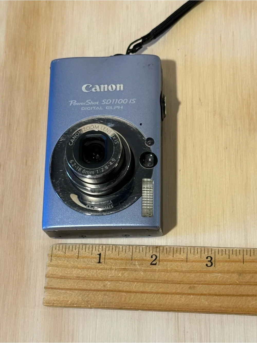 Canon PowerShot SD1100 IS Digital ELPH Camera 8MP Blue Lens Stuck For-Parts Only